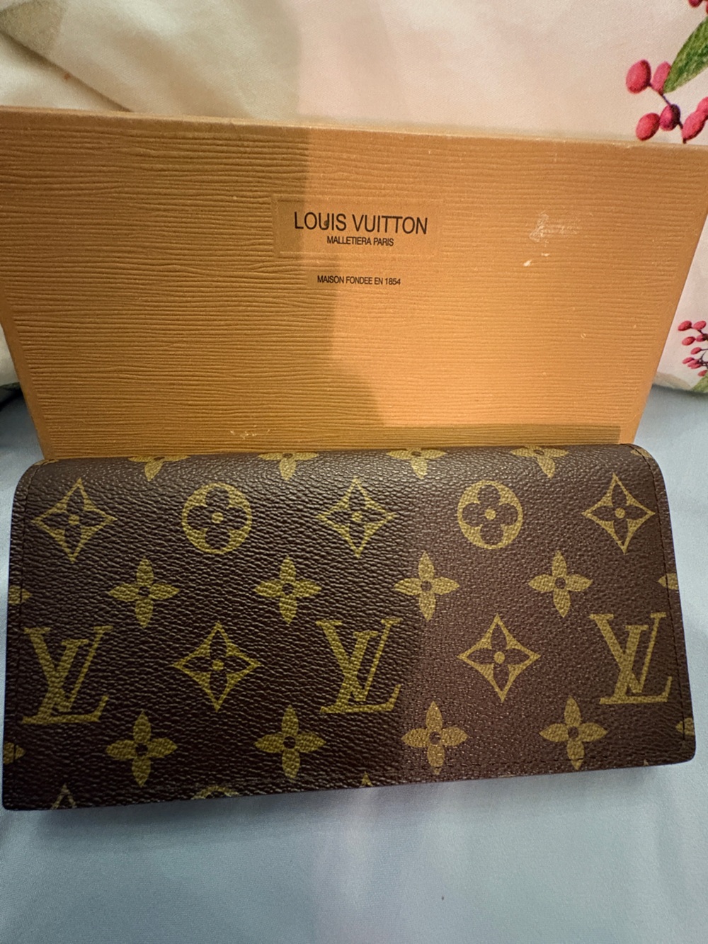 LV Monogram Canvas woman wallet - Brown & Gold